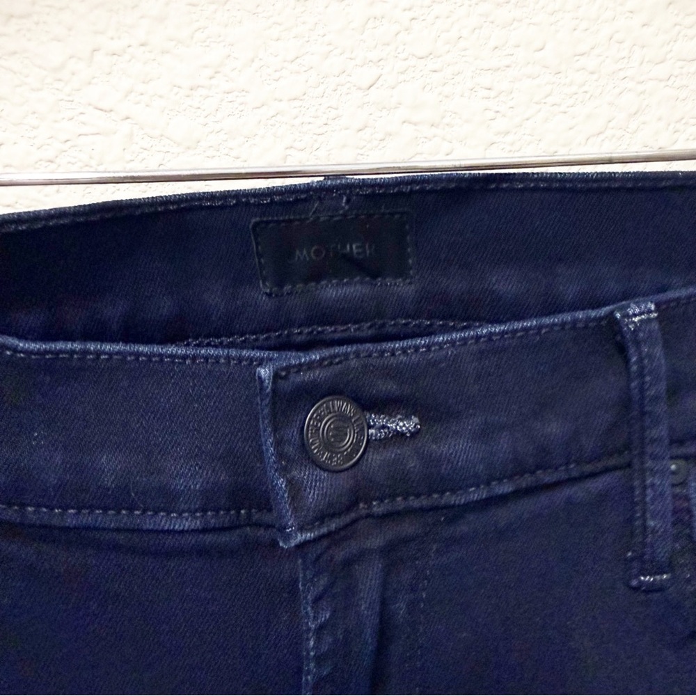 NEW MOTHER The Mid Rise Dazzler Ankle Fray Jeans Holding Hands 33 NWOT - Picture 3 of 8